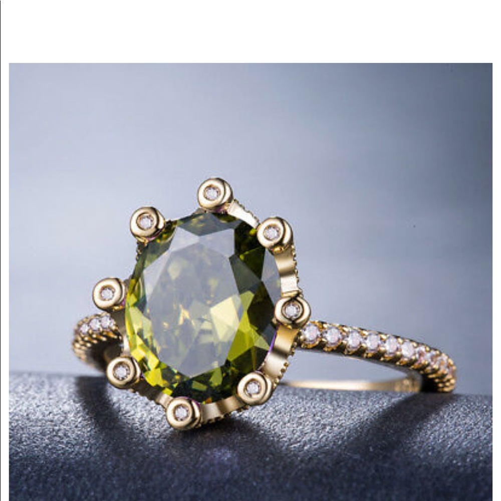 18 K Gold Plated Green Peridot Cocktail Ring New - Picture 3 of 4